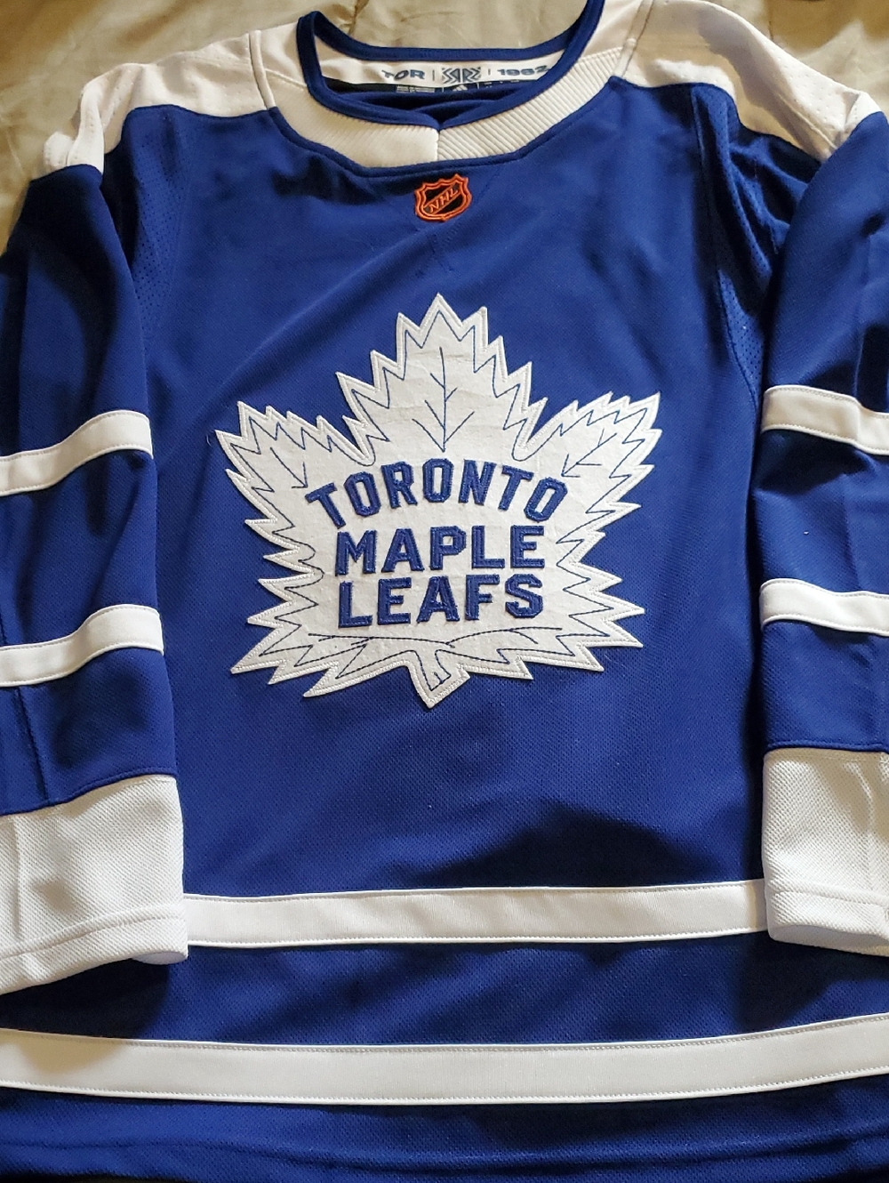 NHL Authentic Adidas Toronto Maple Leafs Jersey..🏒